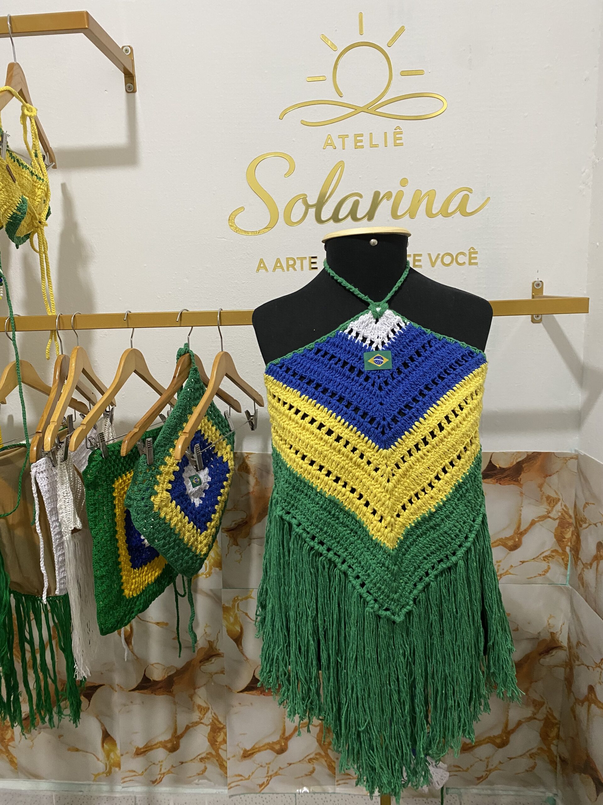 Cropped franjas Brasil